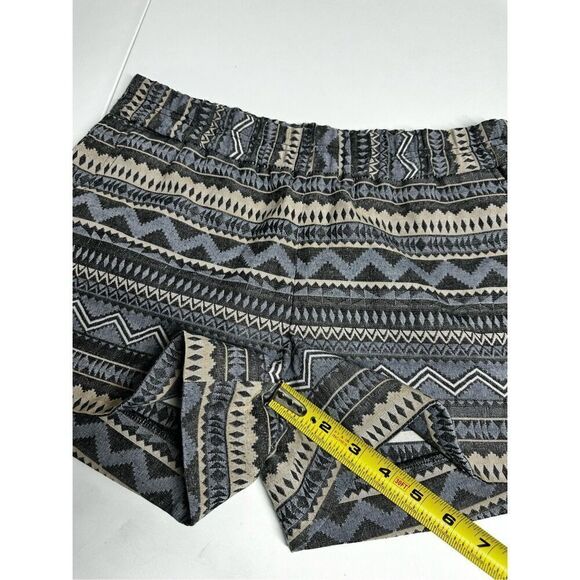 J. Crew Shorts Women's Size 4 Boho Tribal Western Pull On Geometric Pattern - Picture 9 of 11